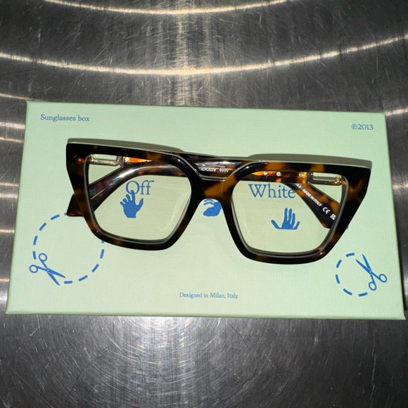OFF-WHITE Glasses - Picture 4 of 7